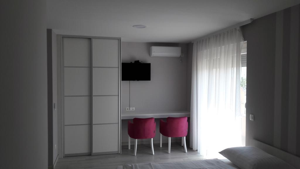Sun Apartments Мостар Екстер'єр фото